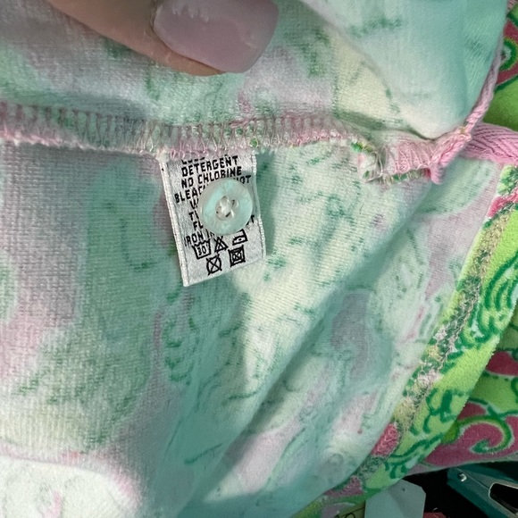 NWT Lilly Pulitzer White Label Phipps Pink Fried Catfish PatternTerrCloth Polo - Picture 5 of 10